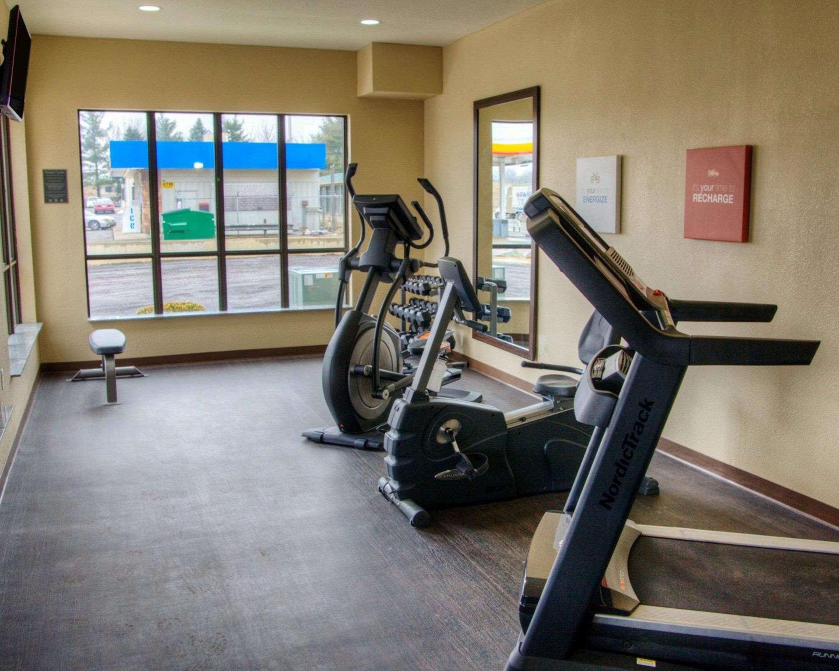 Comfort Suites Plymouth Near Us-30 Екстер'єр фото
