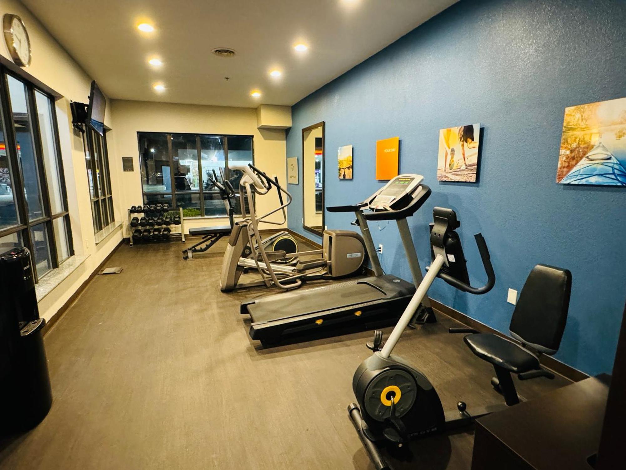 Comfort Suites Plymouth Near Us-30 Екстер'єр фото
